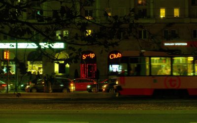 Warsaw Stays: Luxe to Budget Hotel Guide