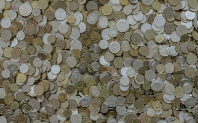 Mastering Your Money: Essential Saving Habits & Life Hacks for 2025