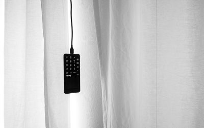 The Ultimate Guide to Practicing Minimalism: Thrive with Less