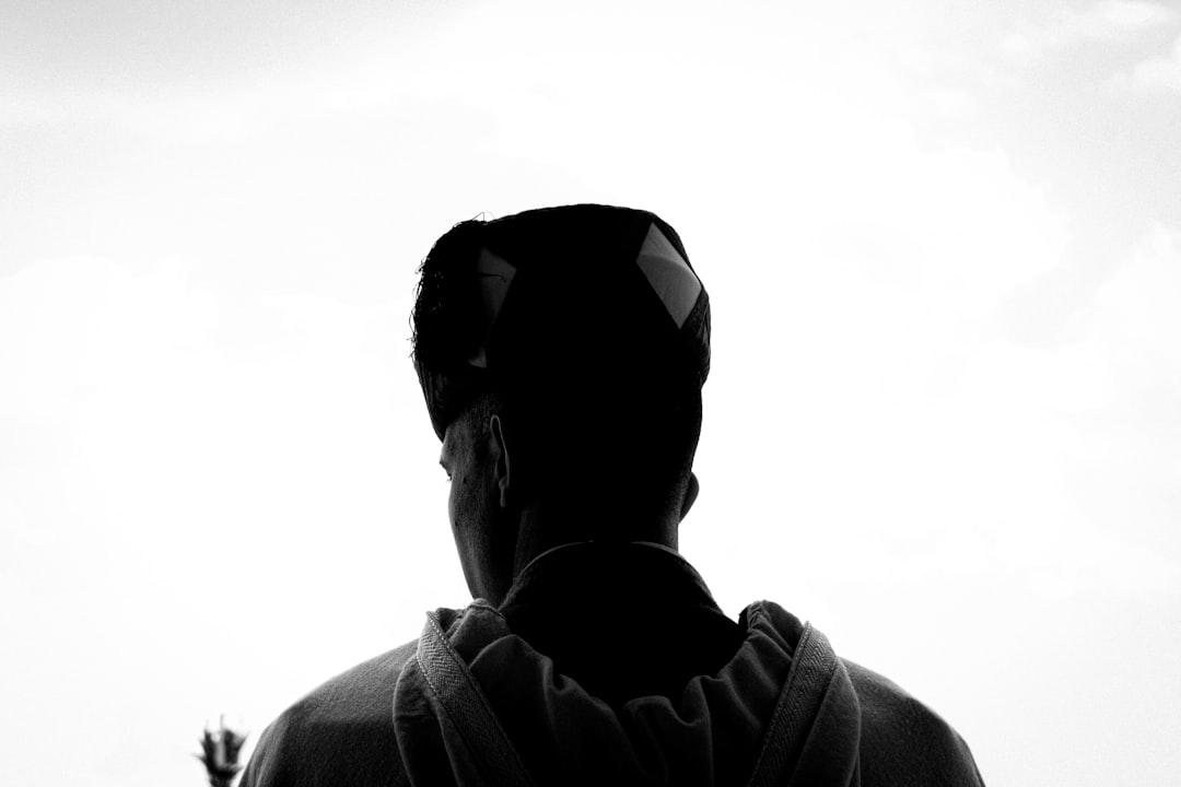 7-hallmarks-of-emotionally-mature-individuals-in-2025-1760400484866