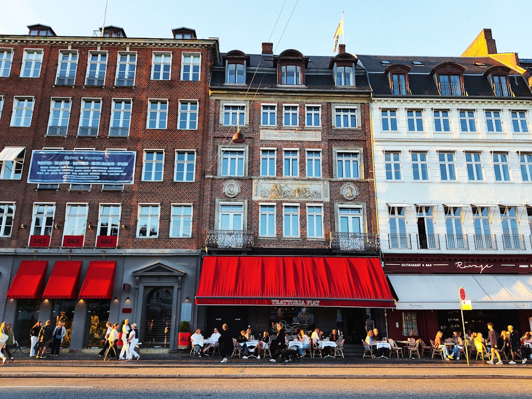 savor-the-world-your-ultimate-guide-to-global-foodie-adventures-and-travel-hacks-1765627660825