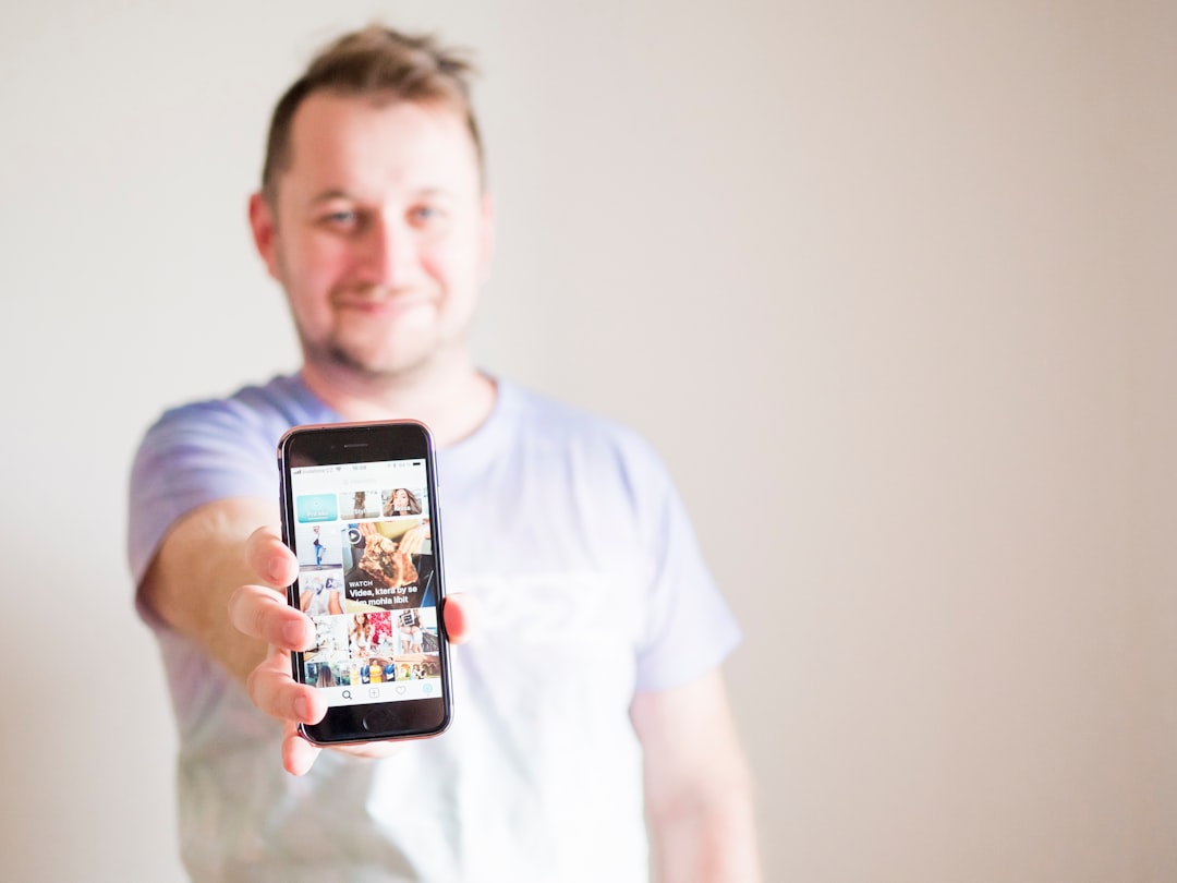 mastering-multi-platform-influence-your-2026-guide-to-becoming-a-top-creator-1778414866316