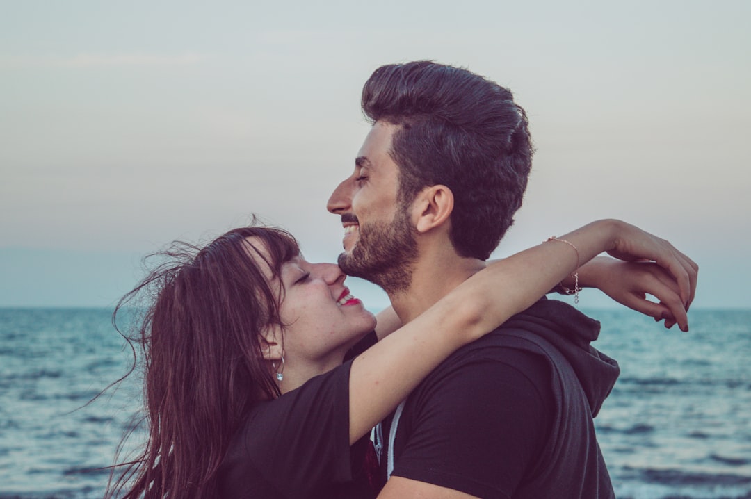 navigating-love-with-the-stars-a-deep-dive-into-zodiac-sign-compatibility-in-modern-dating-1780250927232
