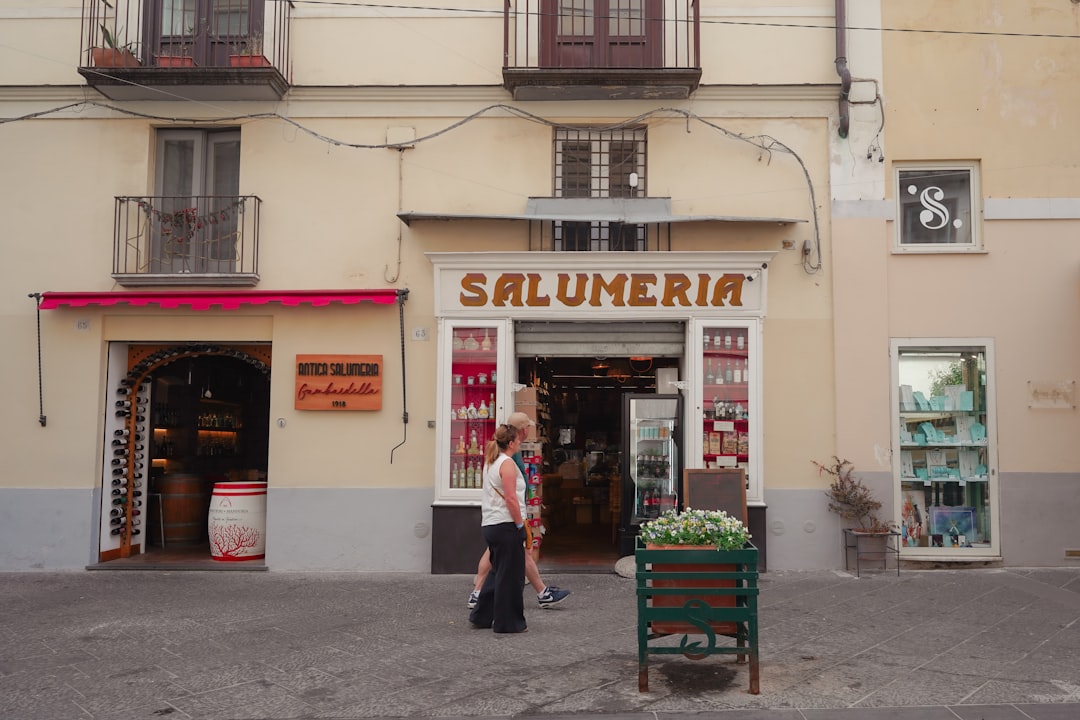 savor-the-world-your-ultimate-guide-to-global-food-adventures-and-smart-travel-tips-1784603277157